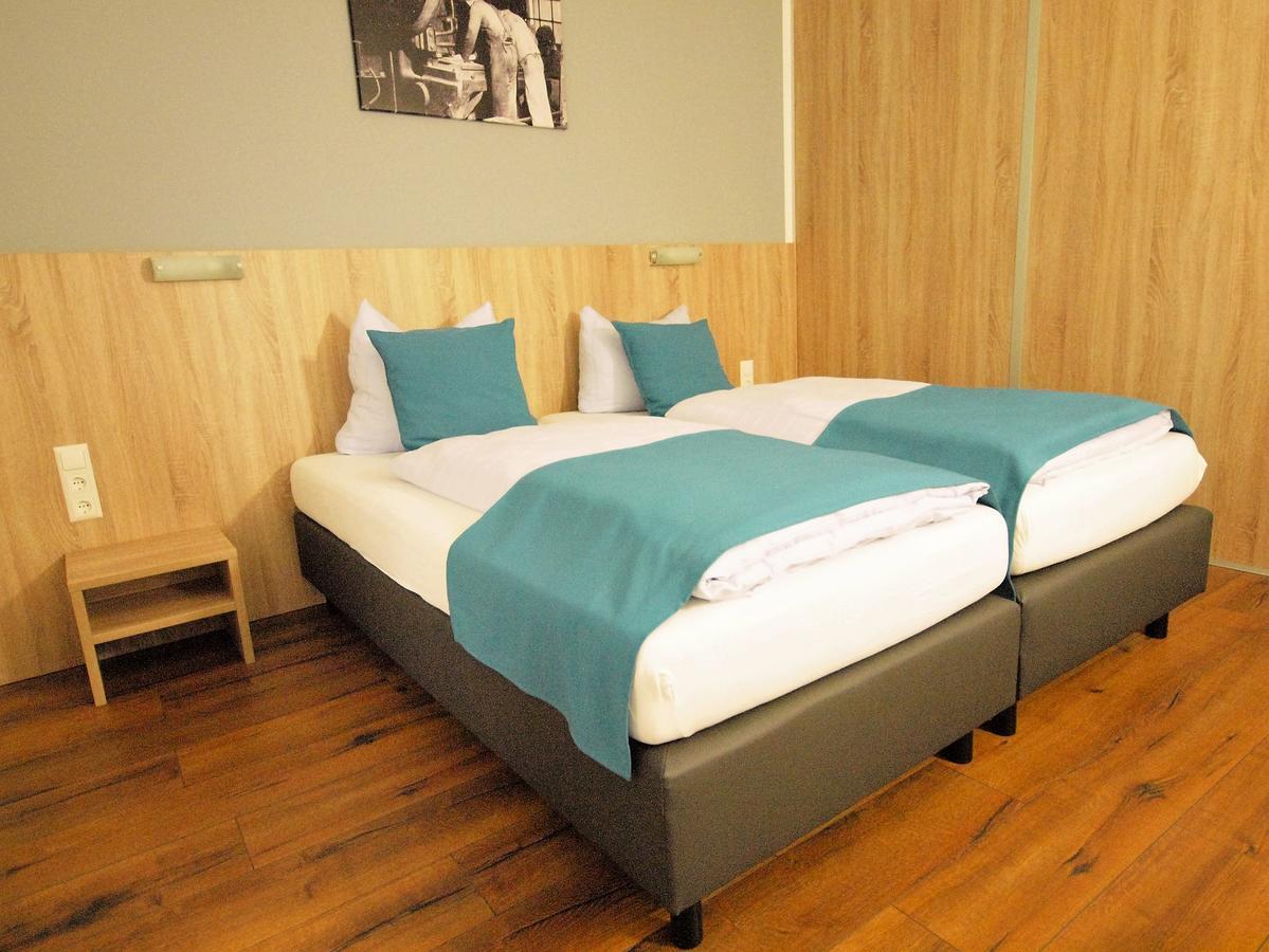 Hotel Traumfabrik Buettelborn Экстерьер фото